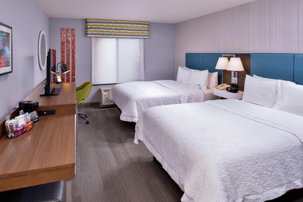Hampton Inn & Suites Carson City Image 14