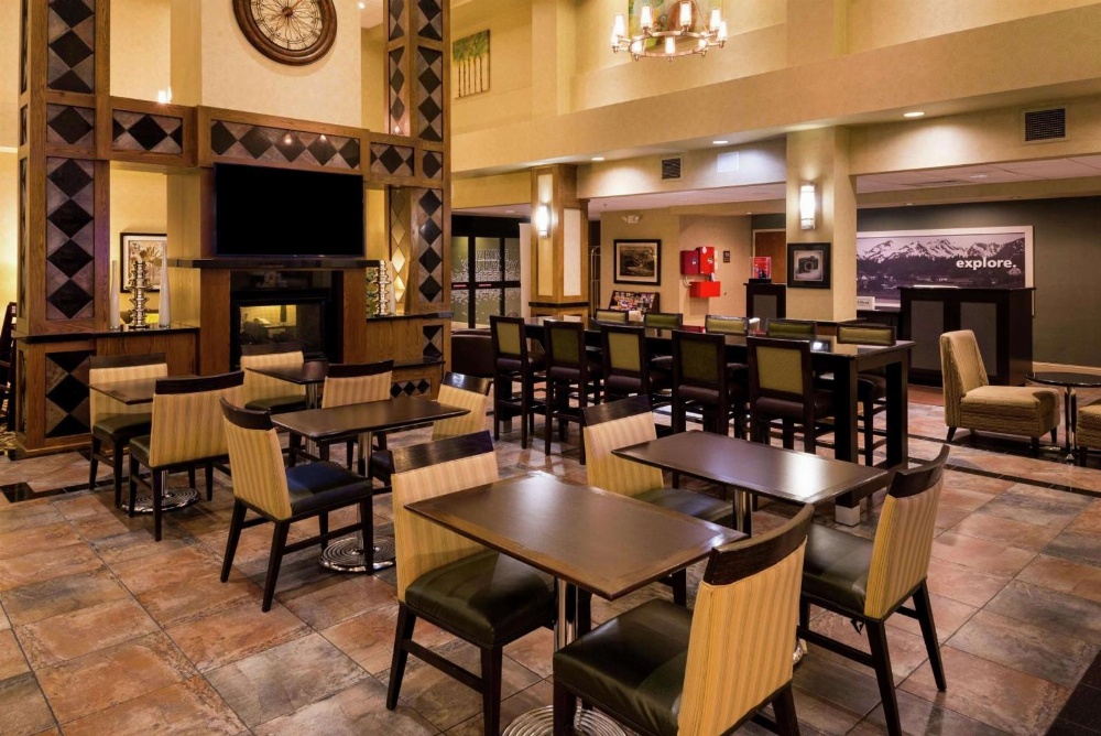 Hampton Inn & Suites Carson City