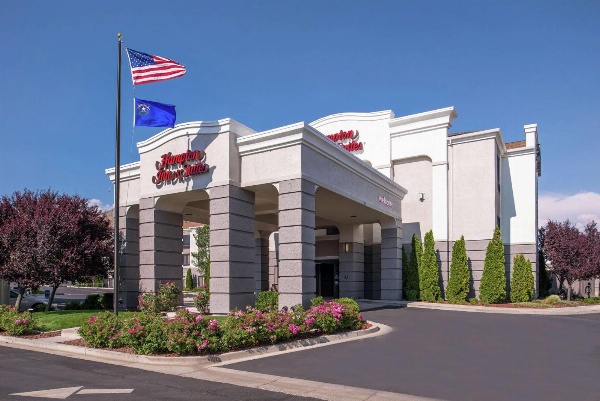 Hampton Inn & Suites Carson City image 1